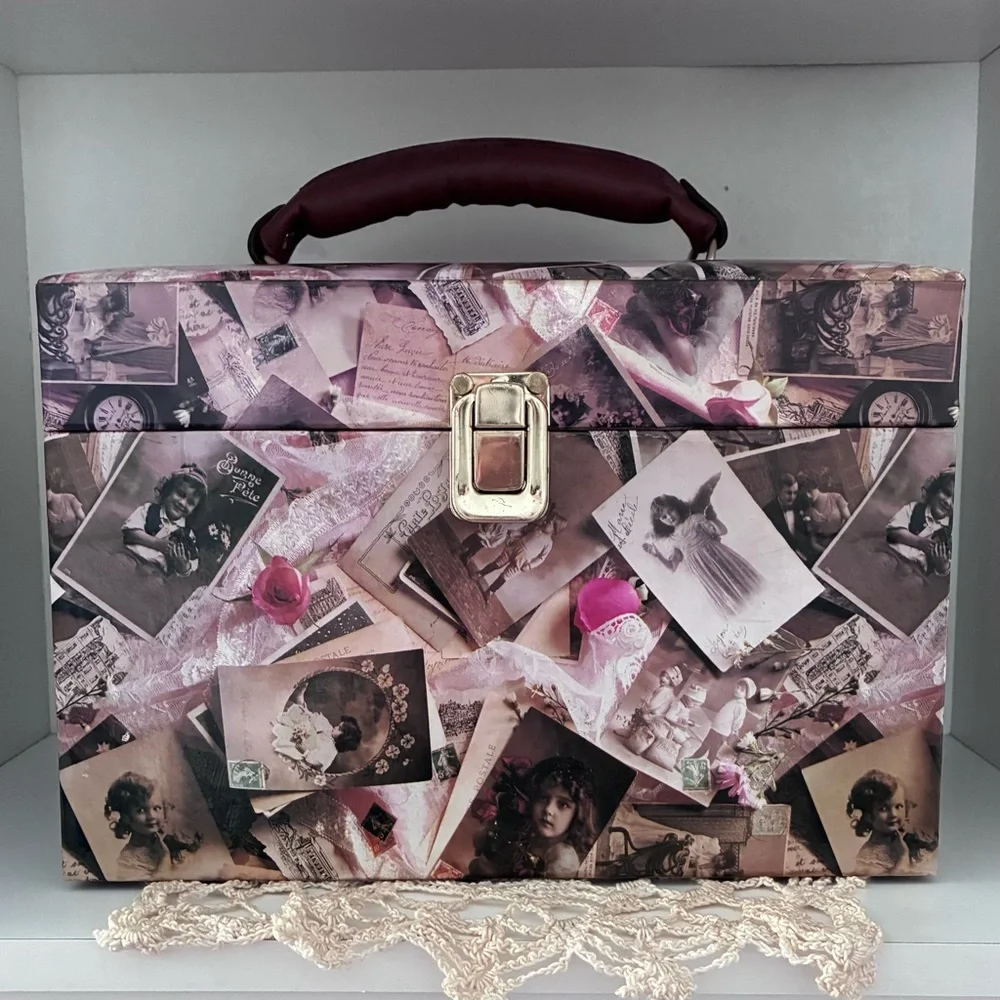 90’s Jewelry case with removable tray and mirror, ‘Victorian Postcards’